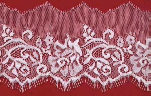 4" Scallop Edge Lace-White<>Chantilly / Eyelash Lace