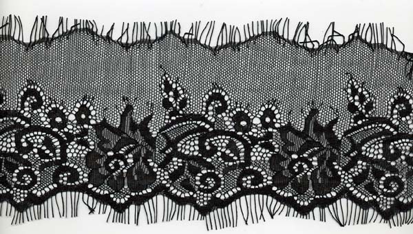 4" Floral Double Scallop Edge Lace-Black<>Chantilly / Eyelash Lace