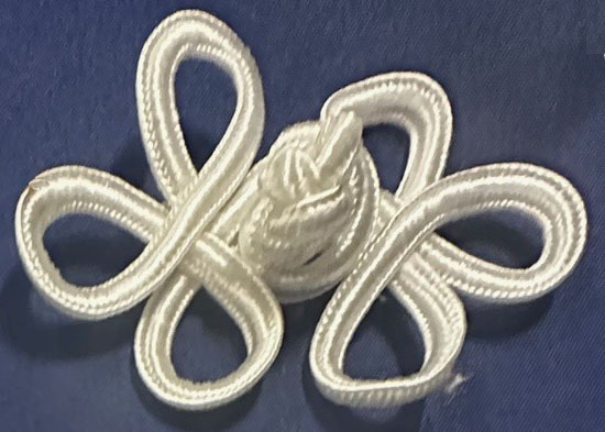 <font color="red">IN STOCK</font><br>1+3/4" x 3" Rayon Loop Frog Closure-White