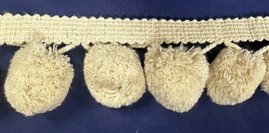 <font color="red">IN STOCK</font><br>1+1/2" Cotton Pom Pom Fringe-Natural