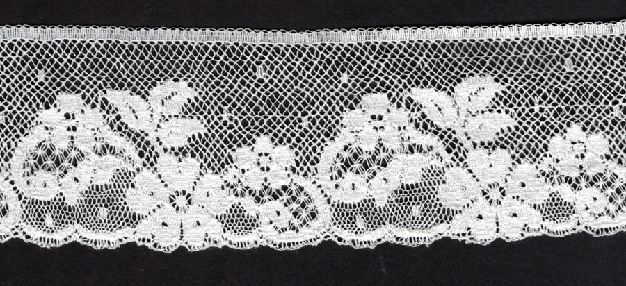 <font color="red">IN STOCK<br>MADE IN USA</font><br>2+1/4" Poly/Cotton Lever Lace-White