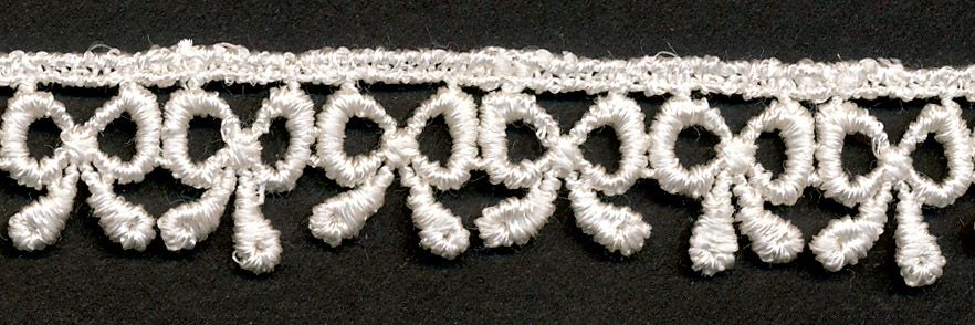<font color="red">IN STOCK</font><br>1/2" Rayon Venise Lace-Ivory-Bow Tie