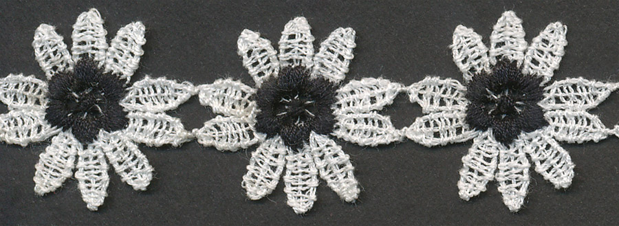 <font color="red">IN STOCK</font><br>7/8" Cotton Daisy Venise-White/Black Center