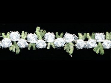<font color="red">IN STOCK</font><br>5/8" Verigated Tri Bud Chain-White/Green Leaf