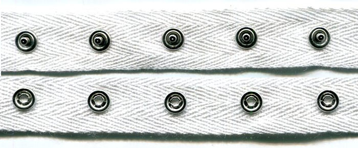 <font color="red">IN STOCK</font><br>3/4" Spaced 12L Copper Snap (5/16") On 3/4" Twill Tape-White/Nickel