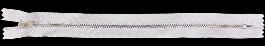 <font color="red">IN STOCK</font><br>10" Basic Closed Nylon Zipper w/Metal Teeth-White