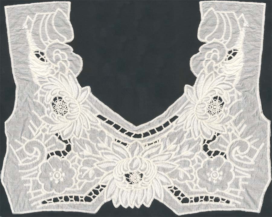 Venise Flower Pattern Collar/Yoke-Raw White