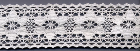 <font color="red">IN STOCK</font><br>2+3/16" Daisy Cotton Cluny Galloon Lace-Raw White
