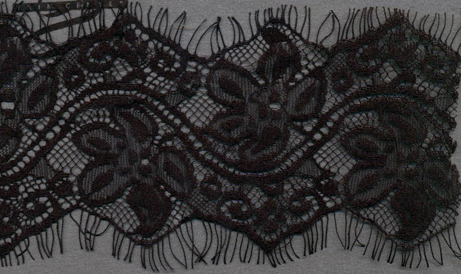 3.5" Lace Galloon With Curved Ladder-Black<>Chantilly / Eyelash Lace