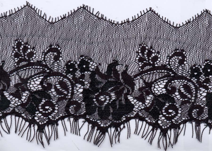 4" Point Edge Rose Pattern Lace-Black<>Chantilly / Eyelash Lace