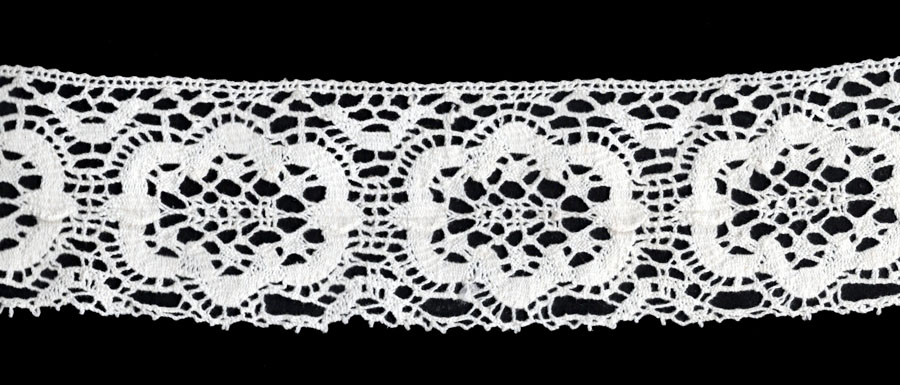 <font color="red">IN STOCK</font><br>2+3/4" Cotton Cluny Lace-Antique White